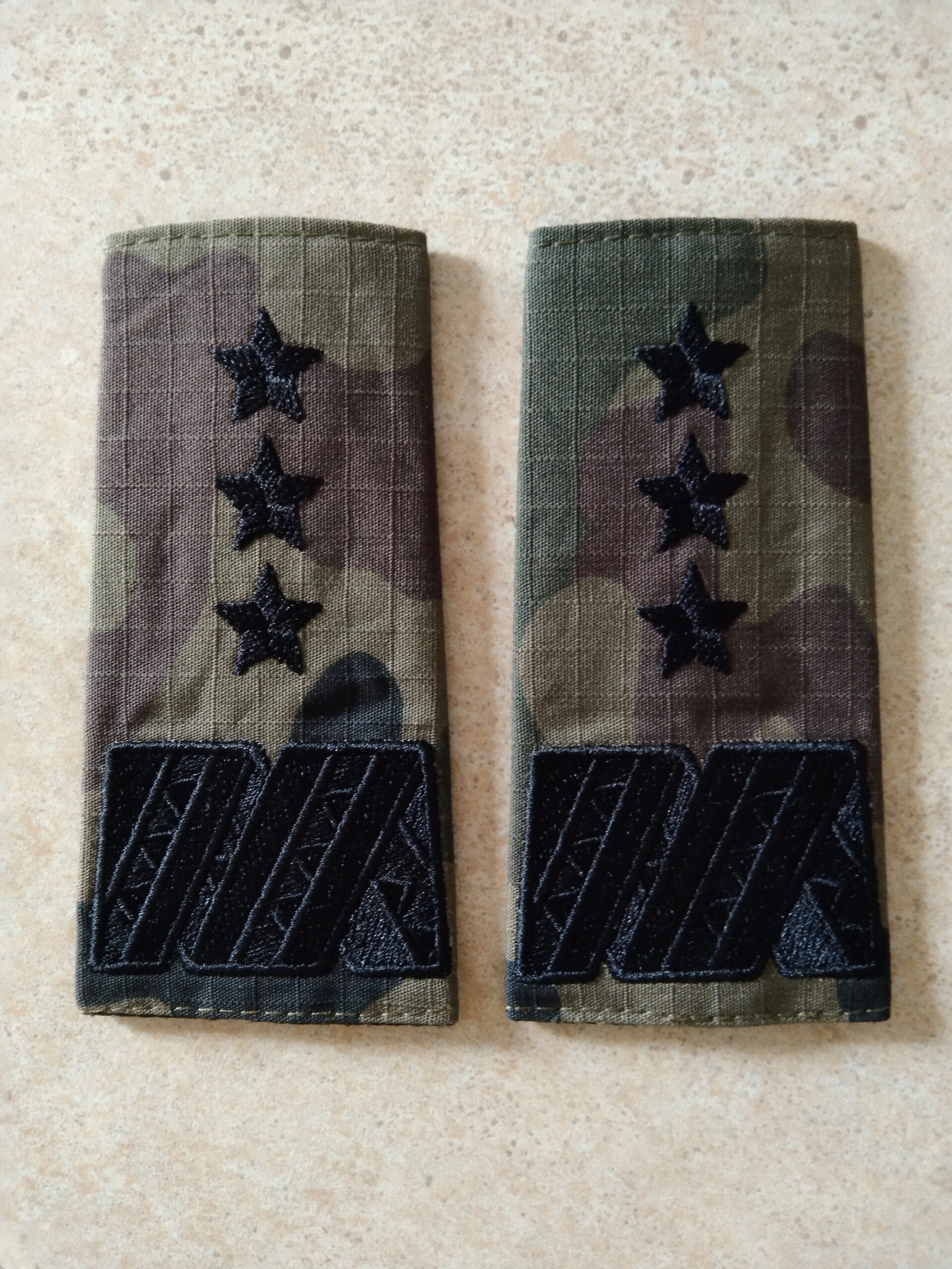 Pochewki Polowe - Generał Broni